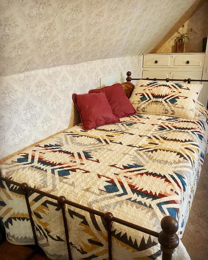 Pansy'S Parlor Bed & Breakfast Golden Extérieur photo