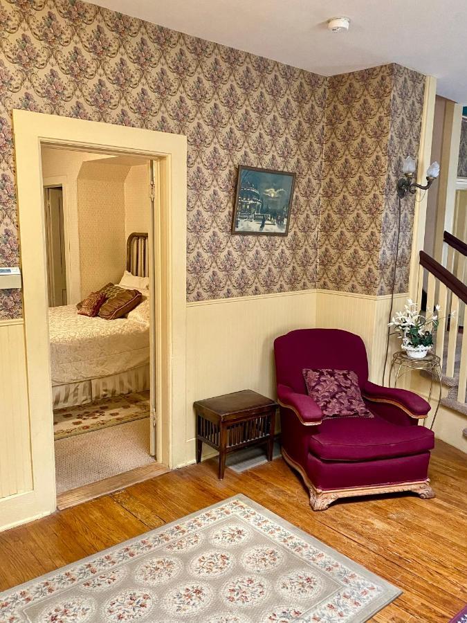 Pansy'S Parlor Bed & Breakfast Golden Extérieur photo