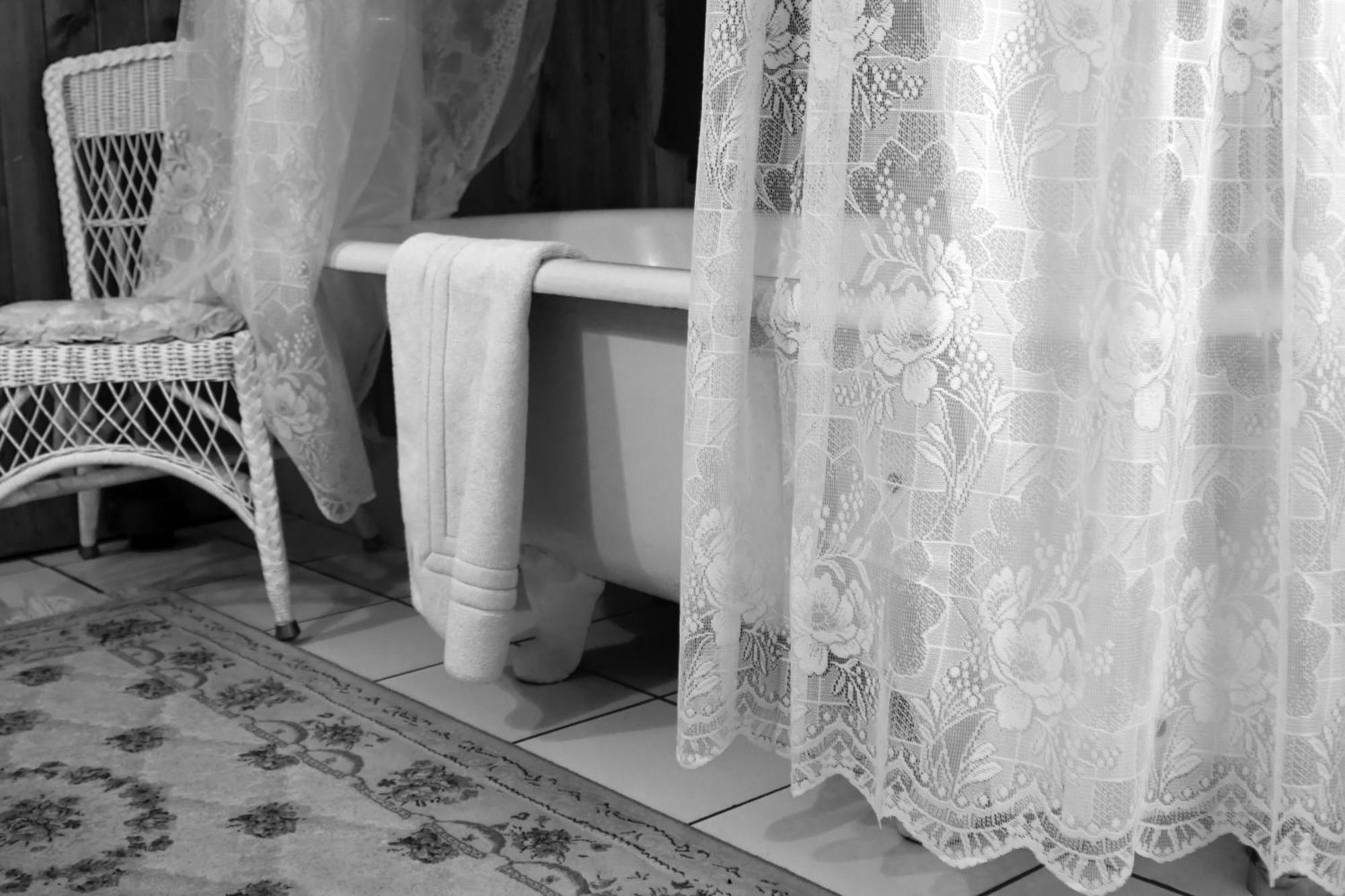 Pansy'S Parlor Bed & Breakfast Golden Extérieur photo
